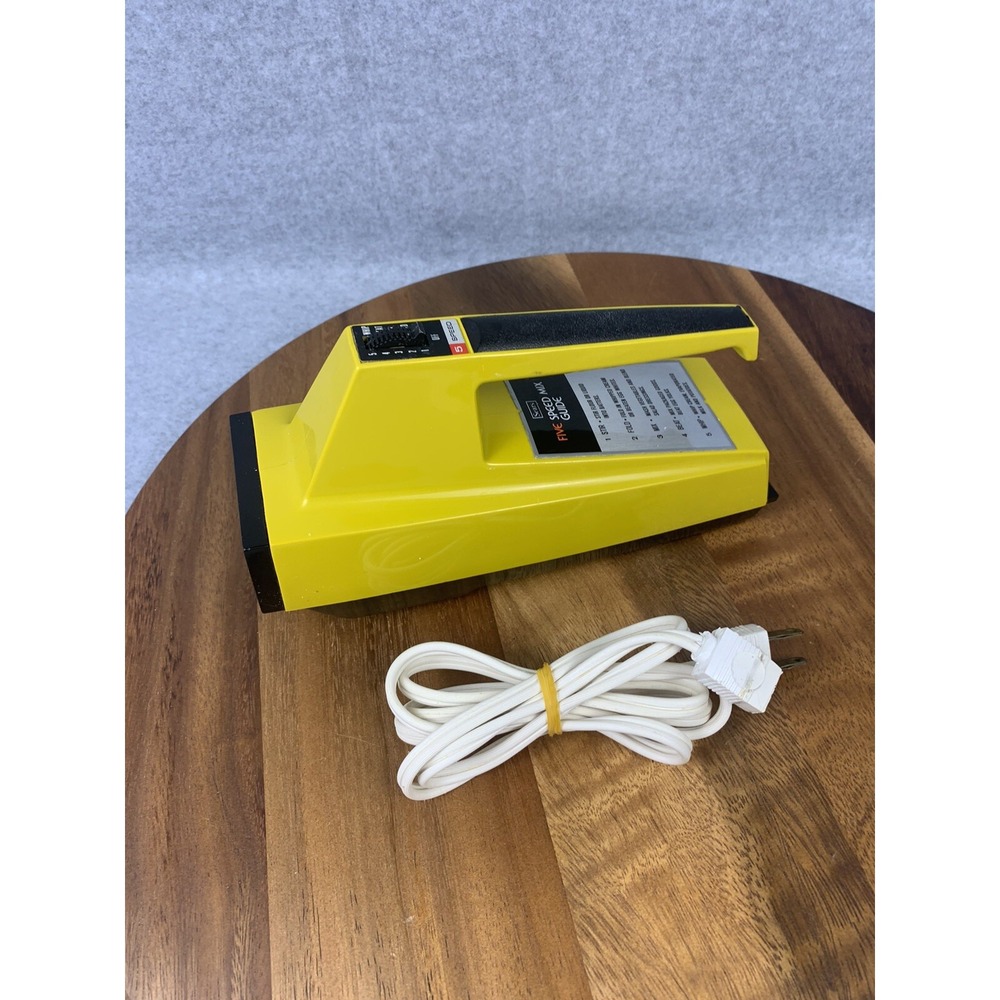 Vintage Sears Super Five Hand Mixer Banana Yellow Works No Beaters #400.828800‎